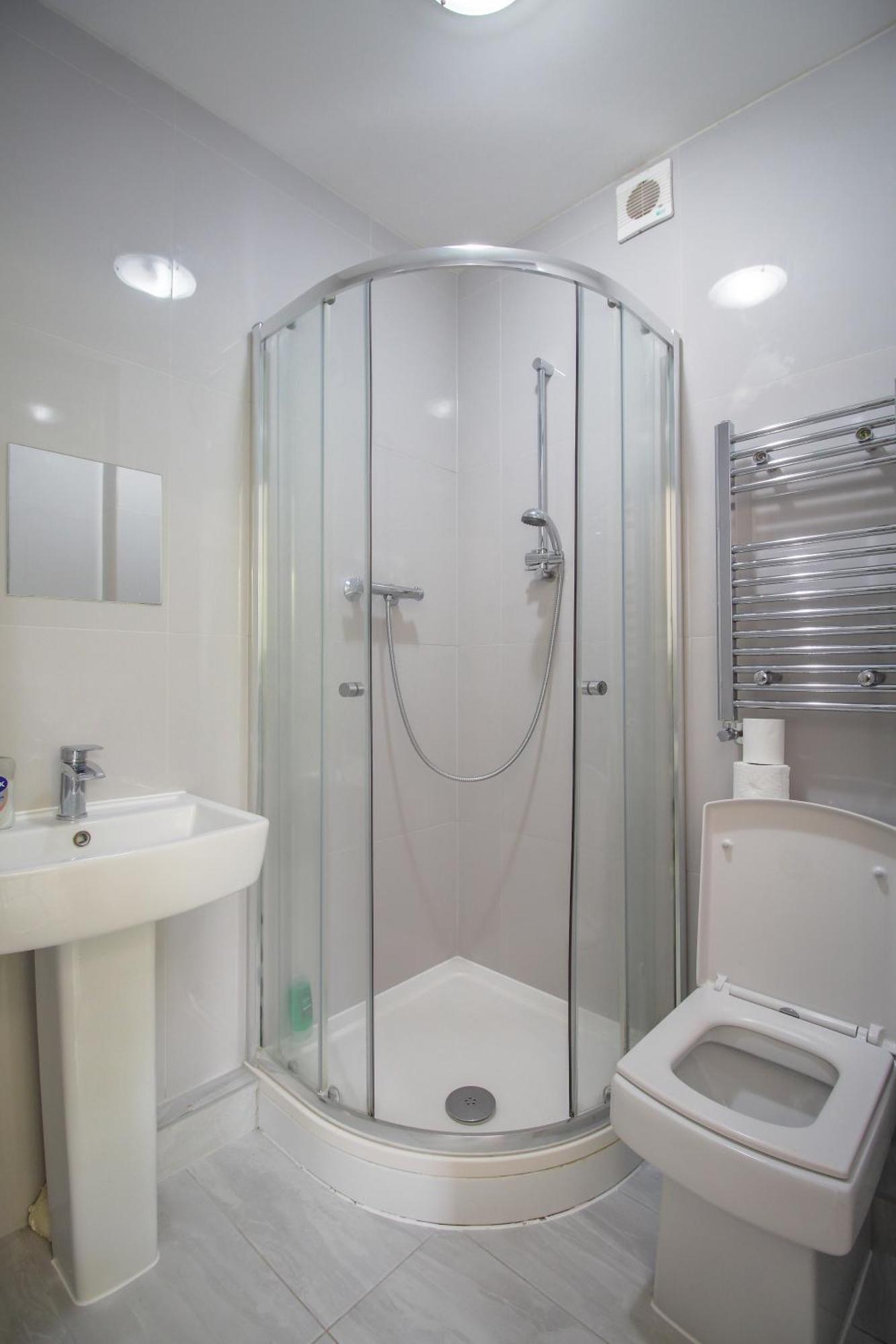 London Elegant New Studio Экстерьер фото